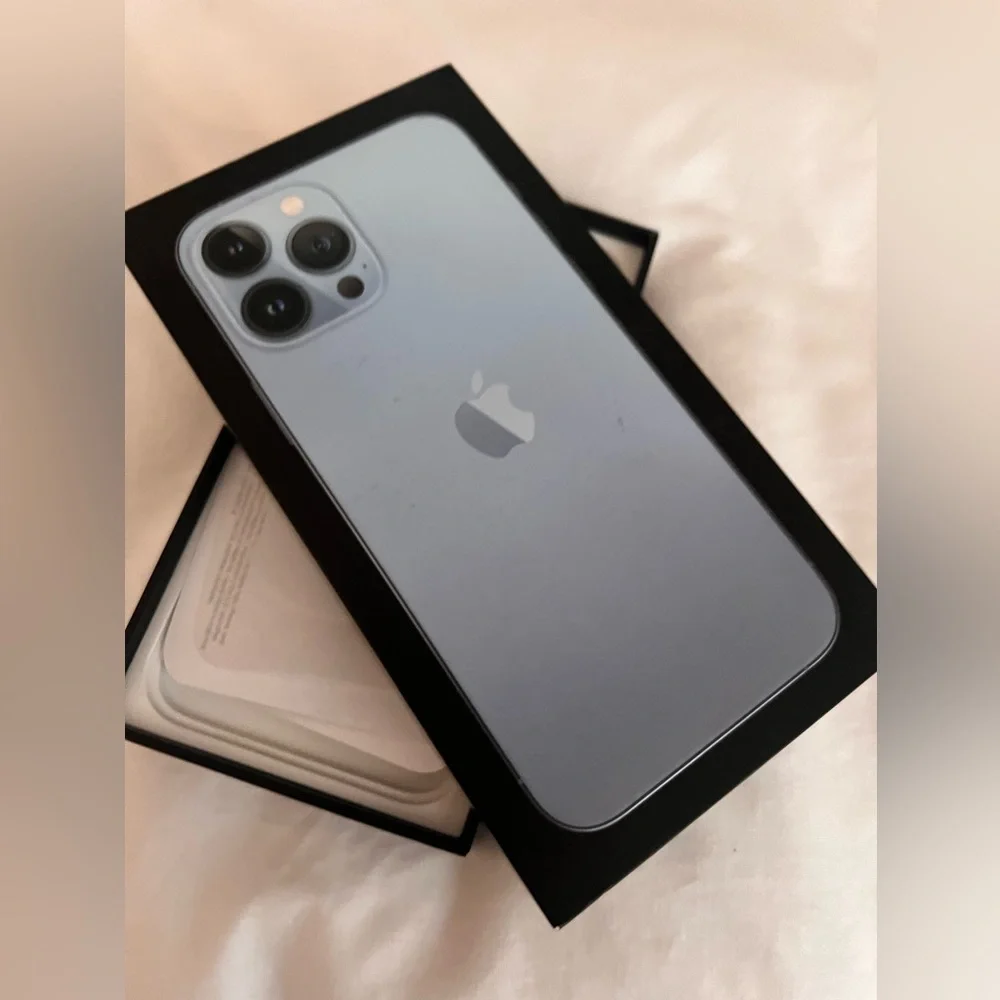 Apple plus New box empty